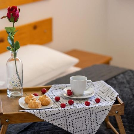 Apartamenty Wisniowy Sad By Noclegi Renters كولوبرزيغ المظهر الخارجي الصورة