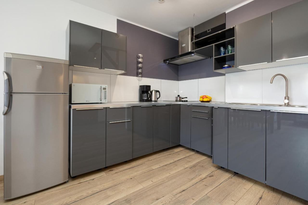 Apartamenty Wisniowy Sad By Noclegi Renters كولوبرزيغ المظهر الخارجي الصورة