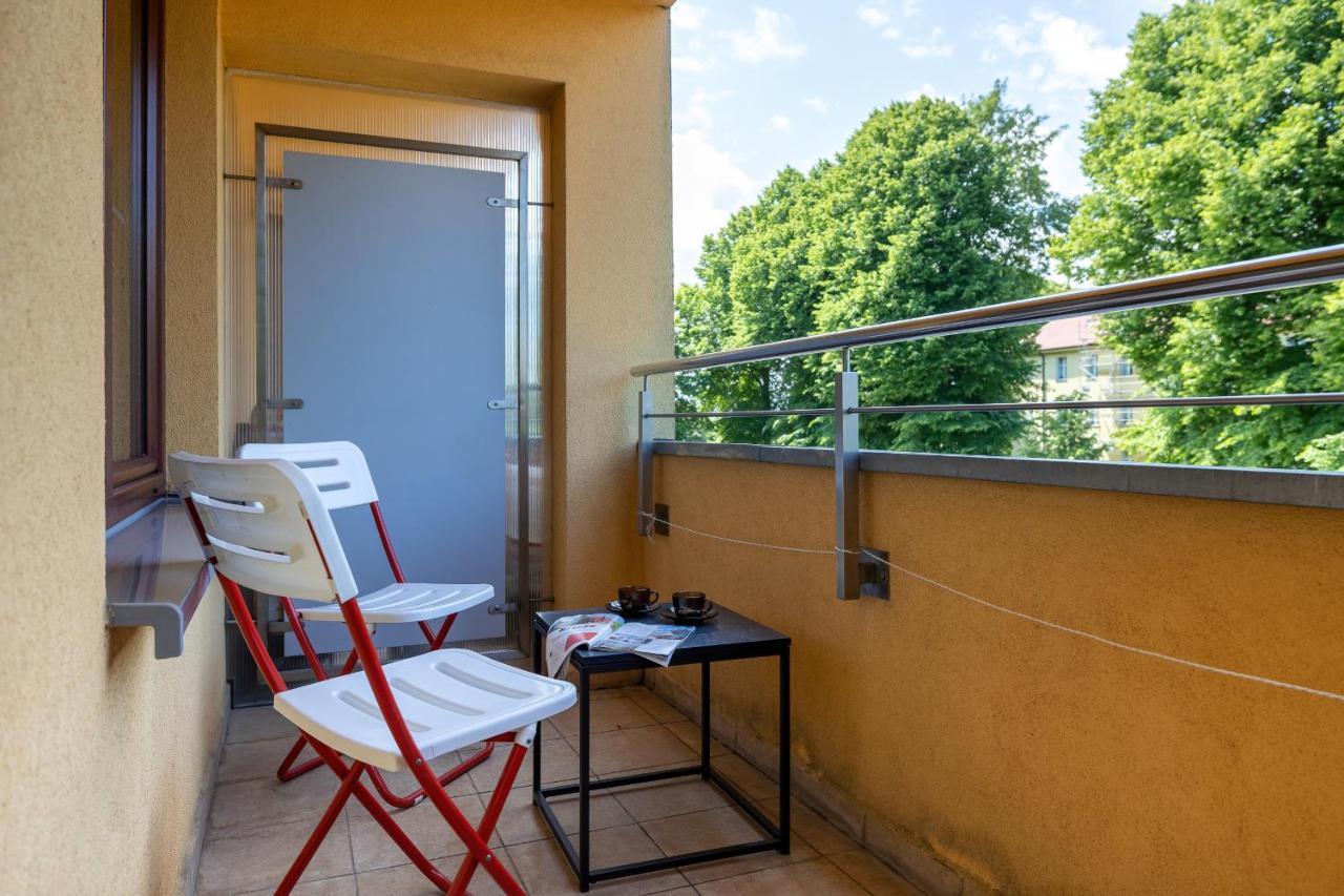 Apartamenty Wisniowy Sad By Noclegi Renters كولوبرزيغ المظهر الخارجي الصورة