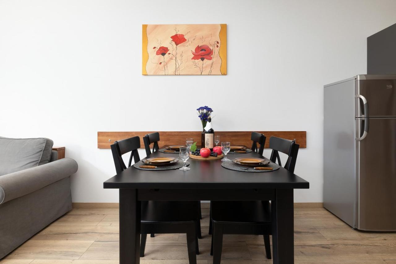 Apartamenty Wisniowy Sad By Noclegi Renters كولوبرزيغ المظهر الخارجي الصورة