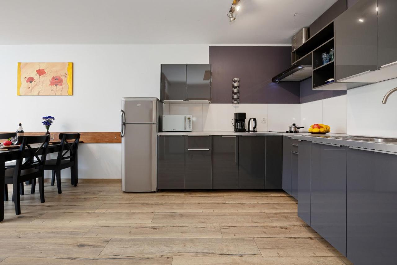 Apartamenty Wisniowy Sad By Noclegi Renters كولوبرزيغ المظهر الخارجي الصورة