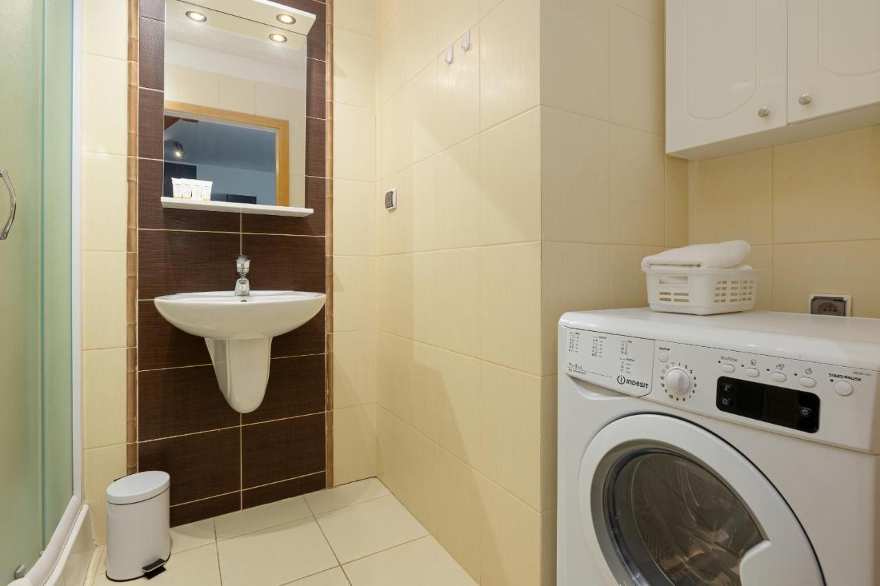 Apartamenty Wisniowy Sad By Noclegi Renters كولوبرزيغ المظهر الخارجي الصورة